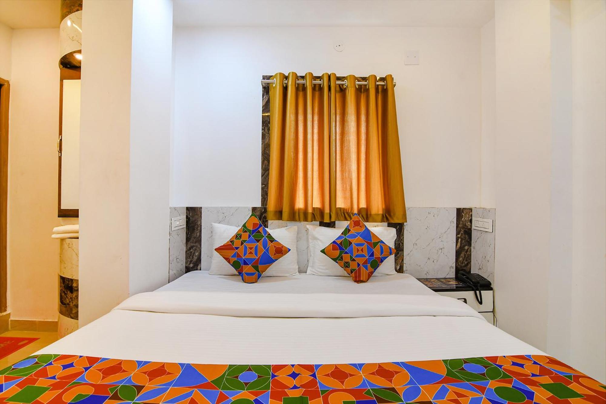 Fabhotel Heritage Ruby Колката Екстериор снимка