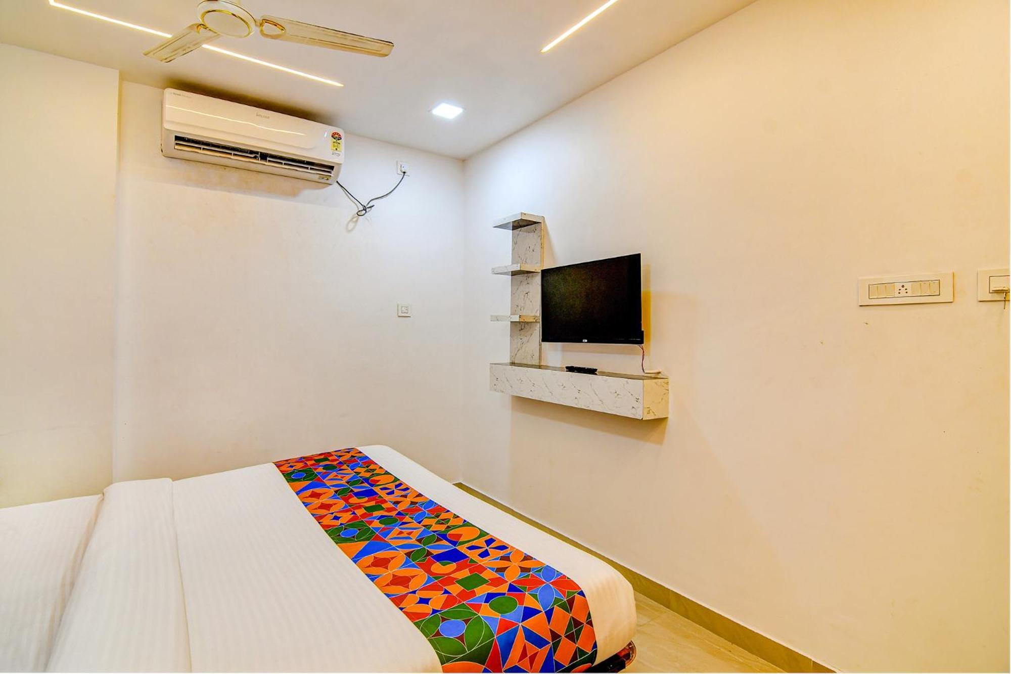 Fabhotel Heritage Ruby Колката Екстериор снимка