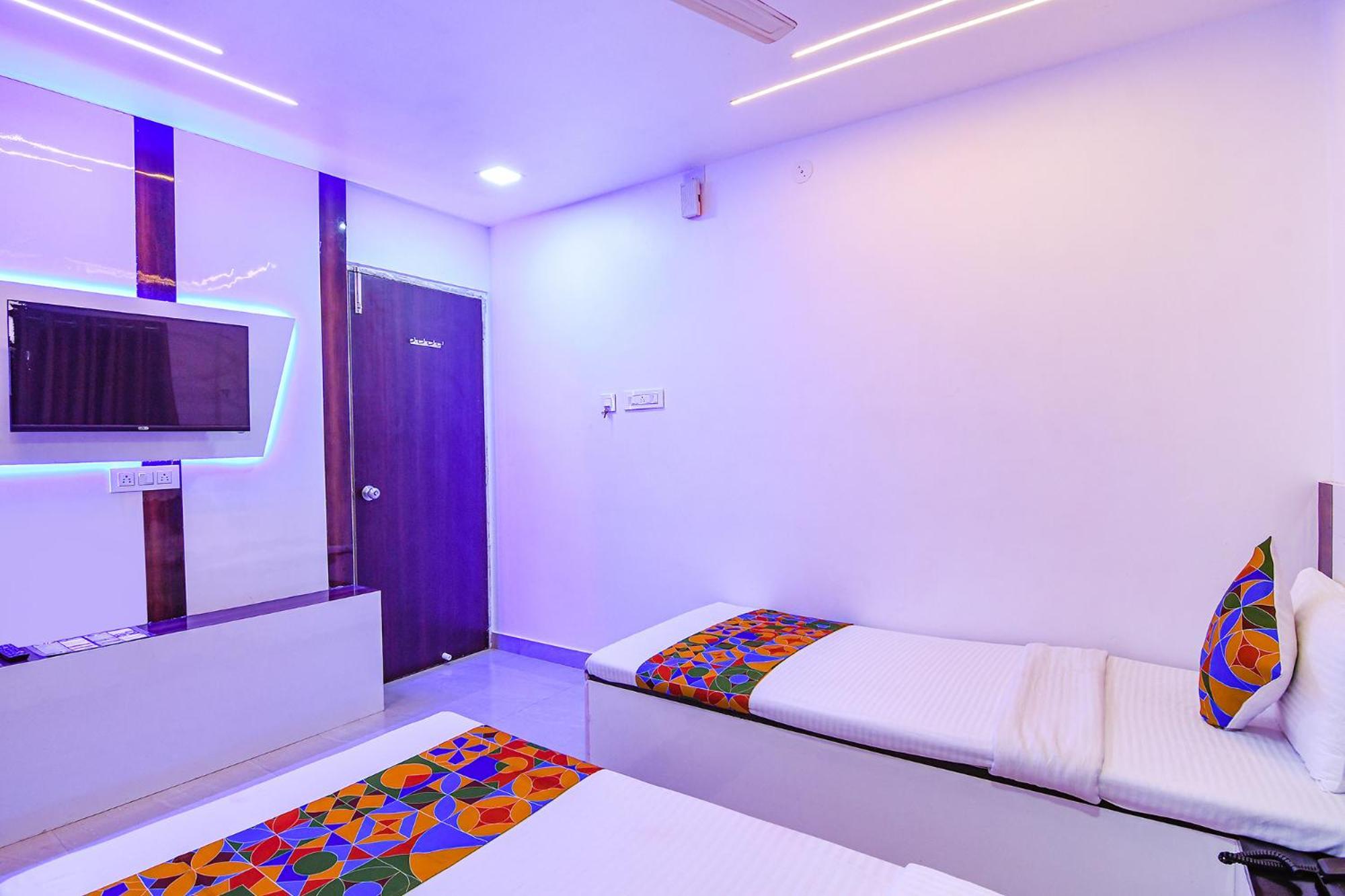 Fabhotel Heritage Ruby Колката Екстериор снимка